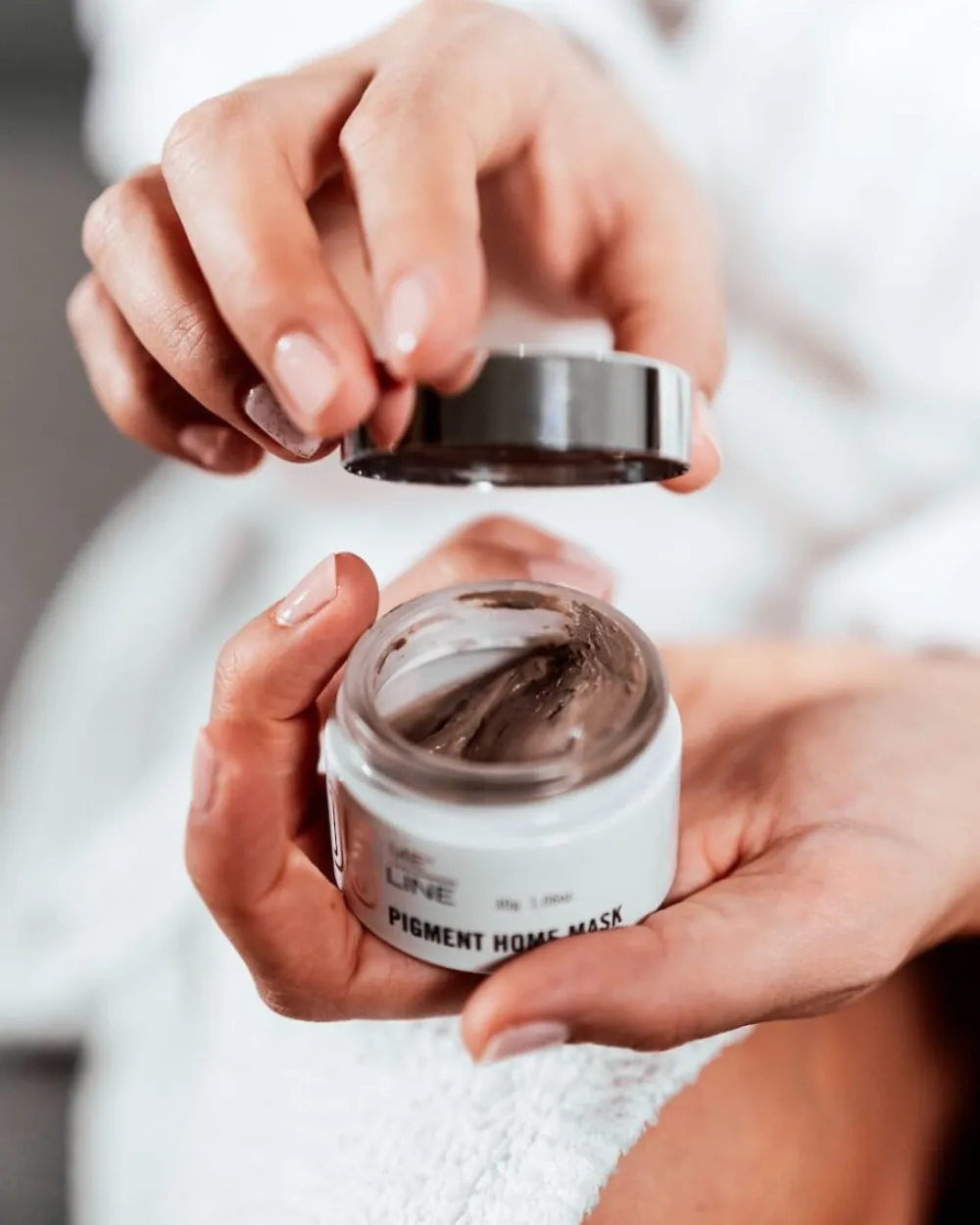 MeLine Ansiktsmaske Og Kur|Kampanje Pigment Home Mask - Få restore krem i gave